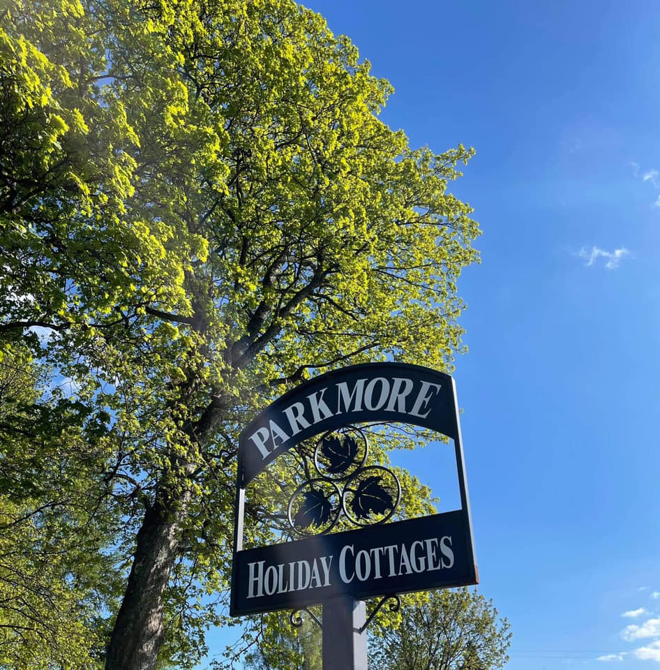 Dufftown Campsite and Parkmore Cottages Signpost